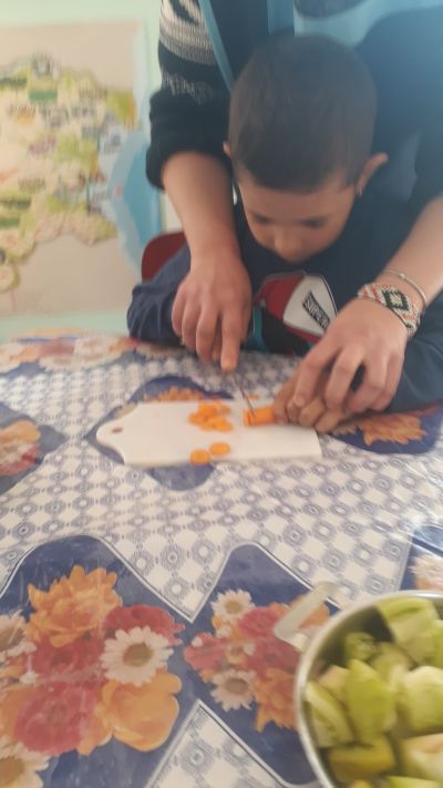 Със сръчните си ръчички, трушийка направихме за всички! - ДГ Дъга - Хисаря